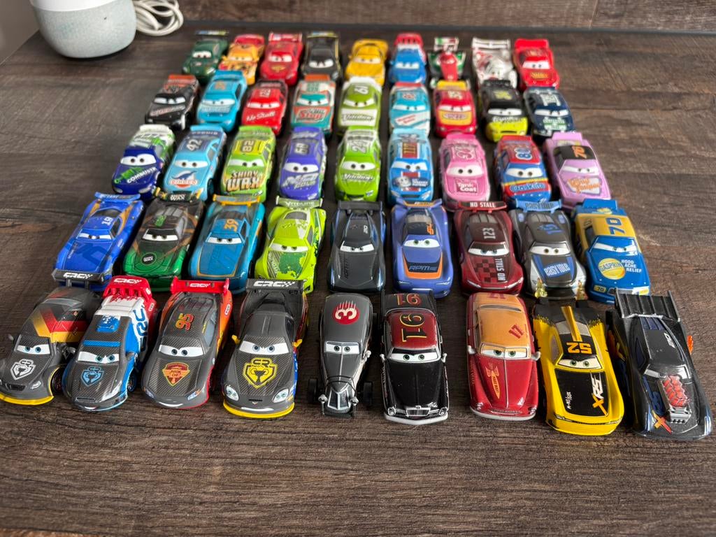 Disney pixar cars racers 45 stuks, Ophalen of Verzenden, Zo goed als nieuw