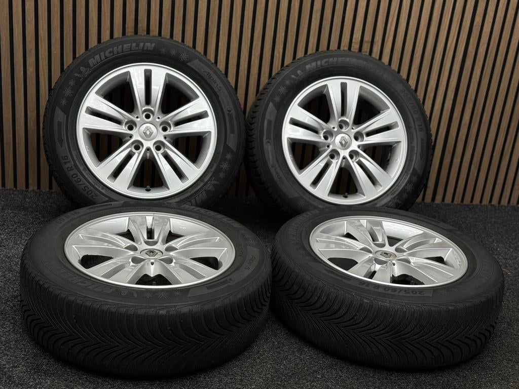 WINTER! Originele 16 inch Renault Scenic 5x114.3 Michelin, Auto-onderdelen, Banden en Velgen, Ophalen, 16 inch, ., Banden en Velgen
