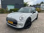 Mini 1.5 Cooper | Silver Metallic | Union jack lampen, Voorwielaandrijving, 136 pk, 4 stoelen, Wit