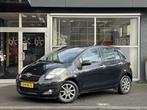 Toyota Yaris 1.3 VVTi Aspiration CLIMA / CRUISE / ELEKT BEDI, 1025 kg, Gebruikt, 4 cilinders, Zwart