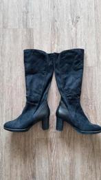 Laarzen suède maat 39 Kijk eens naar mijn andere advertentie, Ophalen of Verzenden, Zo goed als nieuw, Zwart, Hoge laarzen