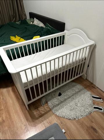 Ledikantje inclusief aerosleep te koop beschikbaar voor biedingen