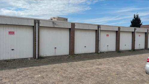 Te Huur: Bergruimte Graaf Waltgerlaan in Tiel, Auto diversen, Autostallingen en Garages