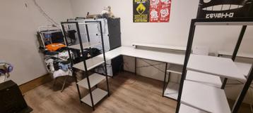 Witte Bureaus te koop - 155 x 140 cm beschikbaar voor biedingen