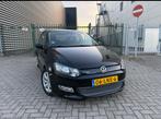 Volkswagen Polo 1.2 TDI 55KW BM 2010 Zwart, Auto's, Voorwielaandrijving, 74 pk, 1199 cc, 96 €/maand