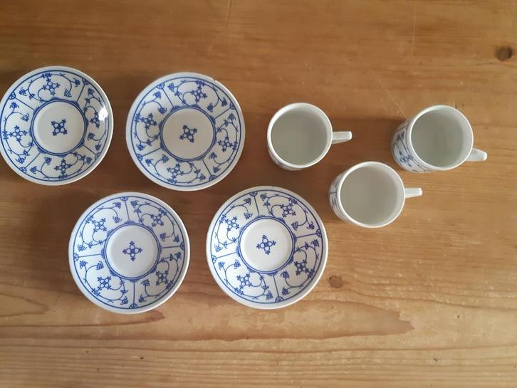 Kop en Schotel  Jager   3x, Huis en Inrichting, Keuken | Servies, Kop(pen) en/of Schotel(s), Overige stijlen, Porselein, Ophalen