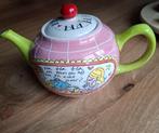 Unieke en kleurrijke theepot – “Even bijkletsen” editie!, Huis en Inrichting, Keuken | Servies, Overige typen, Ophalen of Verzenden
