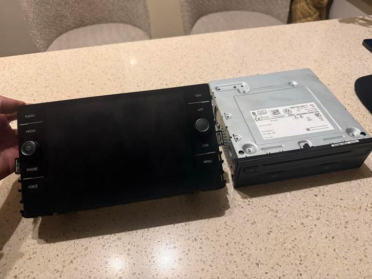 VW Discover Pro Navigatiesysteem, Auto diversen, Autoradio's, Zo goed als nieuw, Ophalen