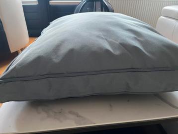 Hondenkussen grijs nieuw afneembare hoes met rits beschikbaar voor biedingen