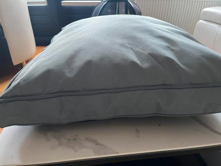 Hondenkussen grijs nieuw afneembare hoes met rits, Dieren en Toebehoren, Hondenmanden, Nieuw, Ophalen