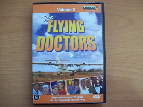The Flying Doctors, Volume 3 (7-DVD, jaren '80 Australië), Cd's en Dvd's, Dvd's | Tv en Series, Zo goed als nieuw, Drama, Boxset