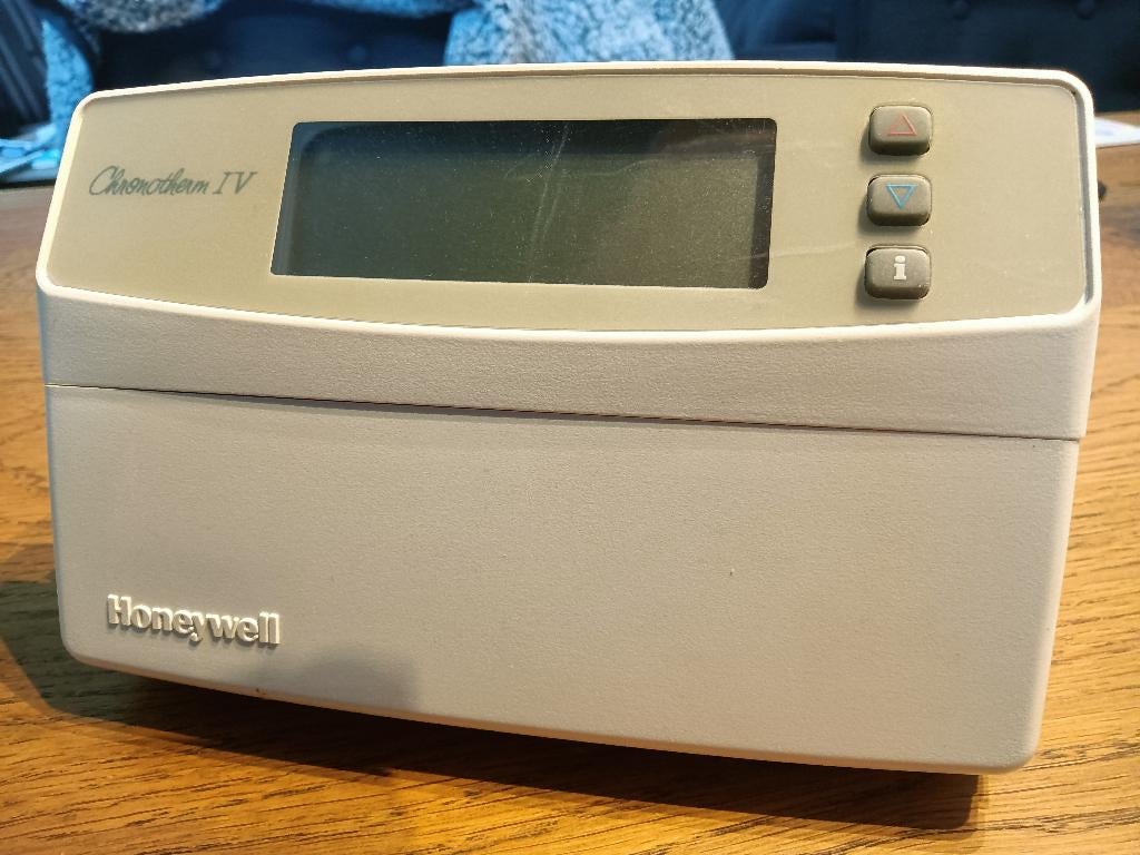 Honeywell kamerthermostaat, Gebruikt, Minder dan 30 cm, Cv-ketel of Combi-ketel, Minder dan 60 cm