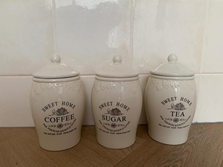 Servies sweet home, Huis en Inrichting, Keuken | Servies, Zo goed als nieuw, Compleet servies, Overige stijlen, Overige materialen
