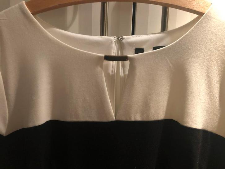 Elegante zwart/wit jurk maat 44 met corrigerende binnenjurk, Kleding | Dames, Jurken, Zo goed als nieuw, Maat 42/44 (L), Zwart
