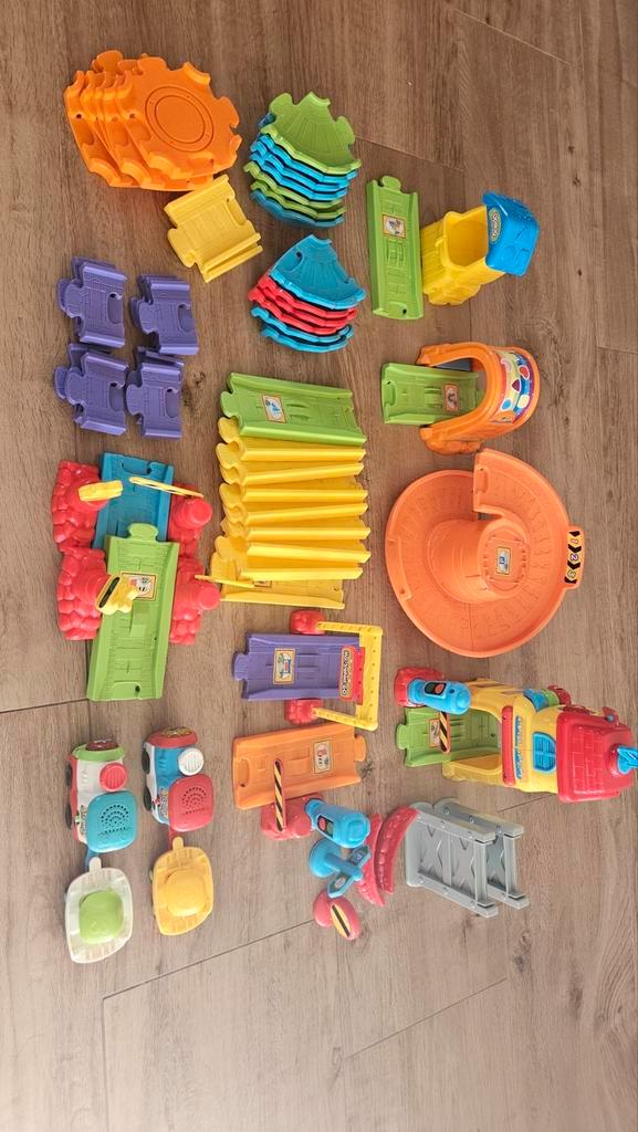 Vtech Toettoet auto treinstation en treinset, Kinderen en Baby's, Speelgoed | Vtech, Gebruikt, 6 maanden tot 2 jaar, Ophalen of Verzenden