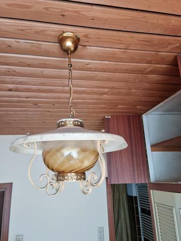 Vintage Hanglamp met Glazen Kap beschikbaar voor biedingen