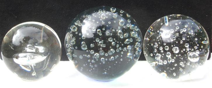 4 stuks Presse papier, glas, luchtbellen, één met kleur, Antiek en Kunst, Antiek | Glas en Kristal, Ophalen of Verzenden