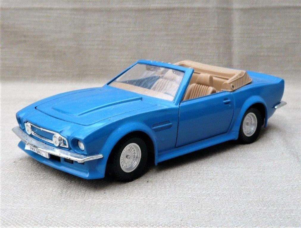 Polistil Tonka 1:25 Aston Martin Volante Vantage V8 1980., Ophalen of Verzenden, Zo goed als nieuw, Auto, Overige merken