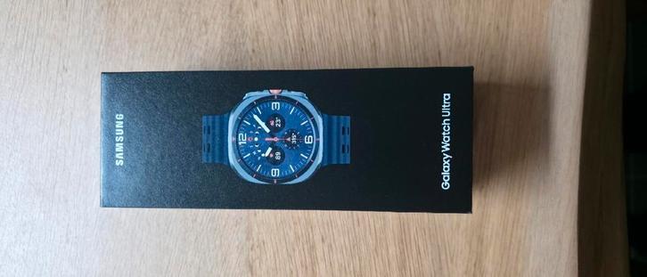 Nieuwe samsung watch ultra 2025 ongeopend met factuur, Sieraden, Tassen en Uiterlijk, Smartwatches, Nieuw, Android, Blauw, Ophalen