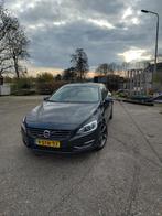 Volvo V60 D6 300pk 4x4 Polestar Plug-in Hybrid 2013 Grijs, Auto's, Automaat, 1800 kg, Beige, Vierwielaandrijving