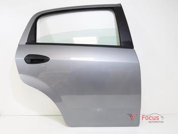 Portier 4Deurs rechts-achter van een Fiat Punto Grande (595A beschikbaar voor biedingen
