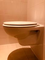 Toiletpot, hangend,wit, ultra kort 48 cm, compleet met bril, Ophalen of Verzenden, Gebruikt, Steen, Toilet