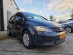 Volkswagen Golf Plus 1.6 Comfortline, Auto's, Volkswagen, 65 €/maand, Stof, Gebruikt, Zwart