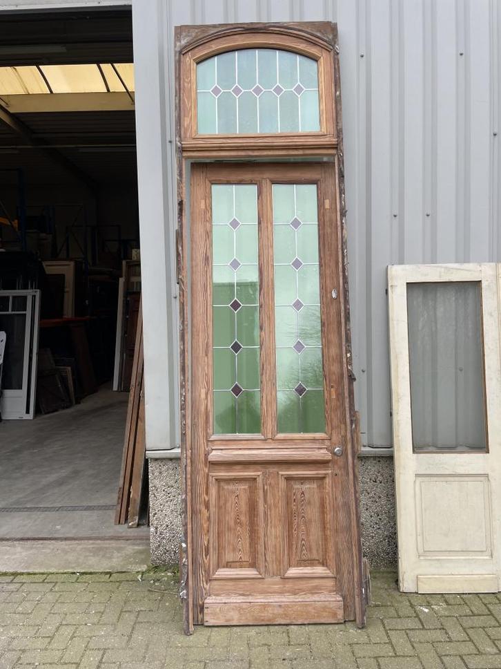 Werkelijk zeer mooie massieve antieke voordeur, Doe-het-zelf en Verbouw, Deuren en Horren, Zo goed als nieuw, Buitendeur, 215 cm of meer