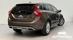 Volvo V60 Cross Country 2.4 D4 AWD 5-cilinder Momentum 2015, Auto's, Volvo, Automaat, Stof, 190 pk, Diesel