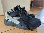 Nike huarache, Ophalen of Verzenden, Zo goed als nieuw, Zwart, Sneakers of Gympen