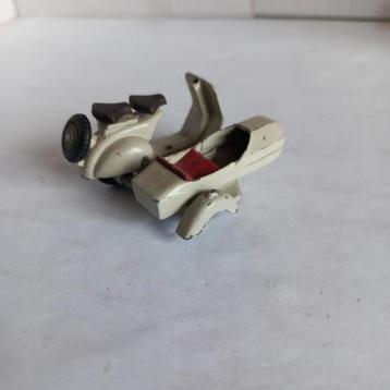 Tekno  Vespa Scooter. Met zijspan. beschikbaar voor biedingen