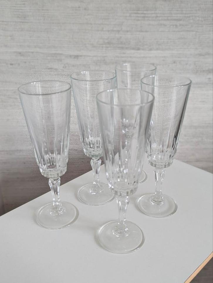 5 hele mooie champagneglazen van het Franse Luminarc d’Arque, Verzamelen, Glas en Borrelglaasjes, Overige typen, Ophalen of Verzenden