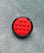 Lego wiel groot Rood 4x4 studs met gladde Zwart band., Ophalen of Verzenden, Gebruikt, Losse stenen, Lego