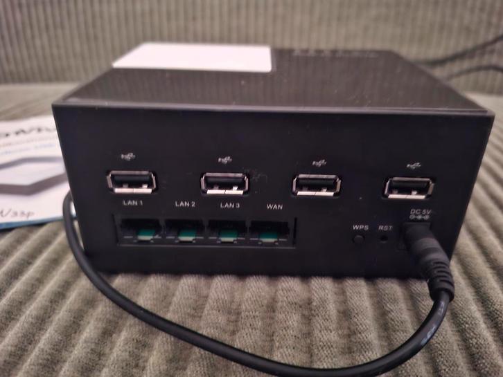 Envivo USB netwerk server, Computers en Software, Netwerk switches, Gebruikt, Ophalen of Verzenden
