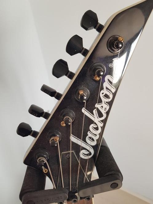 Jackson KVX King V met EMGs en Floyd Rose, Muziek en Instrumenten, Snaarinstrumenten | Gitaren | Akoestisch, Gebruikt, Ophalen