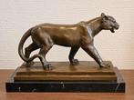 Bronzen beeld leeuw leeuwin op marmer voet NIEUW, Ophalen of Verzenden