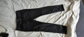 Zwarte spijkerbroek onlusten maat xl 30