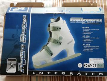 Galgary dames kunst schaatsen beschikbaar voor biedingen