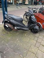 Malaguti Scooter mist wat onderdelen start en rijd, Fietsen en Brommers, Ophalen of Verzenden, Zo goed als nieuw