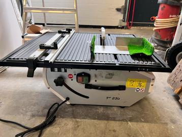 Husqvarna TS230F Zaagtafel beschikbaar voor biedingen