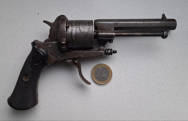 Antiek Frans revolvertje. Vóór 1870., Antiek en Kunst, Antiek | Overige Antiek, Ophalen of Verzenden