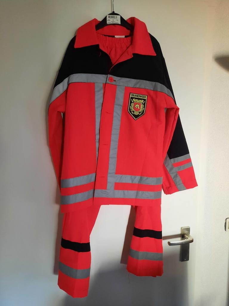 Te koop meerdere carnavalskleren, Ophalen, Zo goed als nieuw, 158 t/m 164, Jongen of Meisje