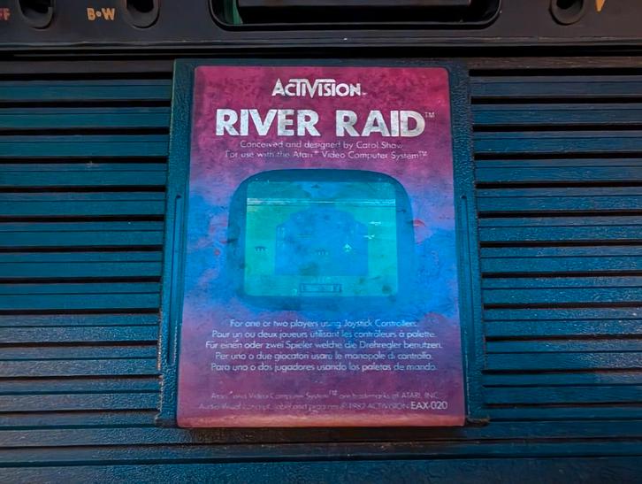 River Raid - Atari 2600 spel game, Spelcomputers en Games, Games | Atari, Gebruikt, Atari 2600, Avontuur en Actie, 1 speler, Vanaf 7 jaar