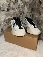 Adidas yeezy 700 v3, Kleding | Heren, Schoenen, Overige kleuren, Nieuw, Ophalen of Verzenden, Sneakers of Gympen
