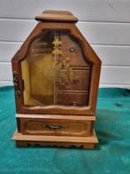 sierradenkastje vintage van hout en glas, Ophalen of Verzenden, 'T Olde Gre-j, Info@toldegrej.nl, Endepoelstraat 20f Didam