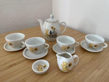 Vintage poppenserviesje jaren 60 - 70 beschikbaar voor biedingen
