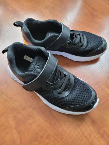 Gymschoenen sportschoenen gympen maat 32 beschikbaar voor biedingen