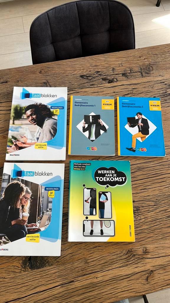 MBO Schoolboeken - Nederlands, Bedrijfseconomie, Marketing, Boeken, Schoolboeken, Gelezen, Nederlands, VMBO, Ophalen of Verzenden