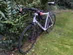 B'Twin Racefiets 300 aluminium frame Dechatlon Goede Staat, Fietsen en Brommers, Fietsen | Racefietsen, Heren, Batavus, Aluminium