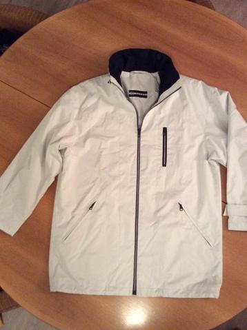 GLOEDNIEUWE zomerjas van FS Sport mt. 38 / 40 in wit blauw! beschikbaar voor biedingen